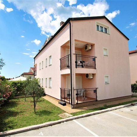 Apartment Mendikovic Poreč Eksteriør bilde