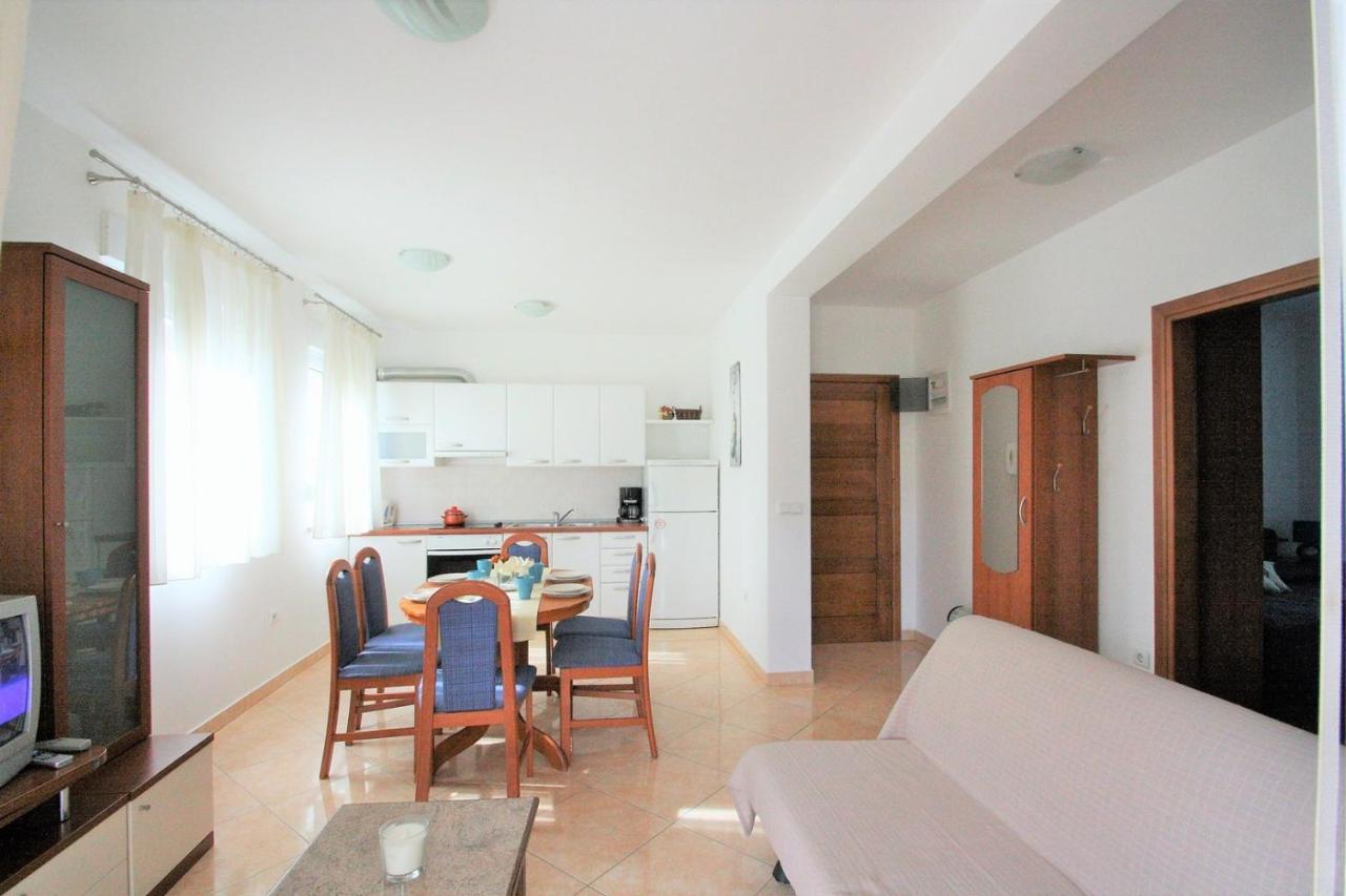 Apartment Mendikovic Poreč Eksteriør bilde